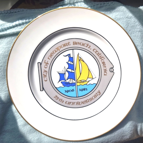 City of Newport Beach 75th Anniversary Collector's Plate  - The Porthole of Time - Picture 5 of 5
